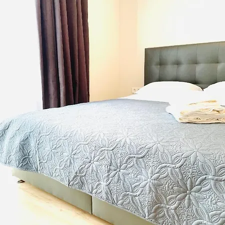 French Quarter Apartment Киев Экстерьер фото