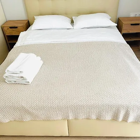 French Quarter Apartment Киев Экстерьер фото