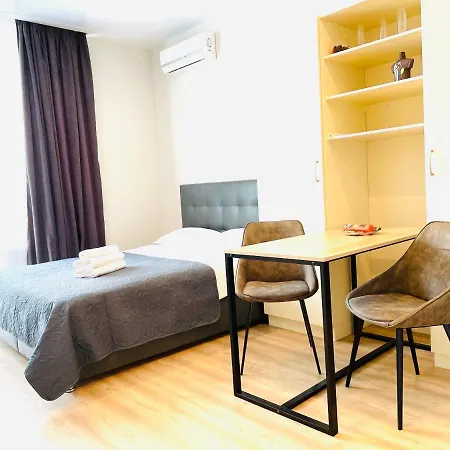 French Quarter Apartment Киев Экстерьер фото