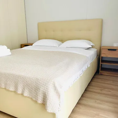 French Quarter Apartment Киев Экстерьер фото